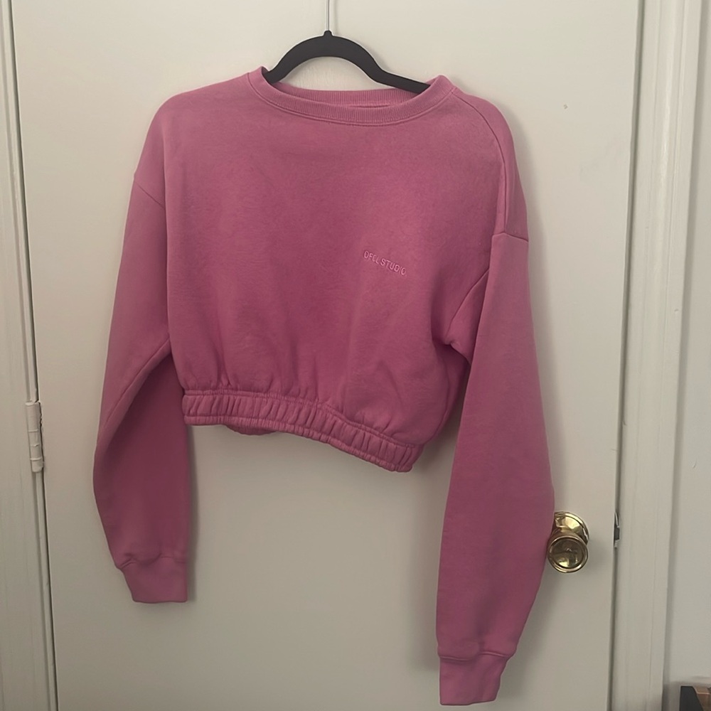 Cropped sweatshirt and short set